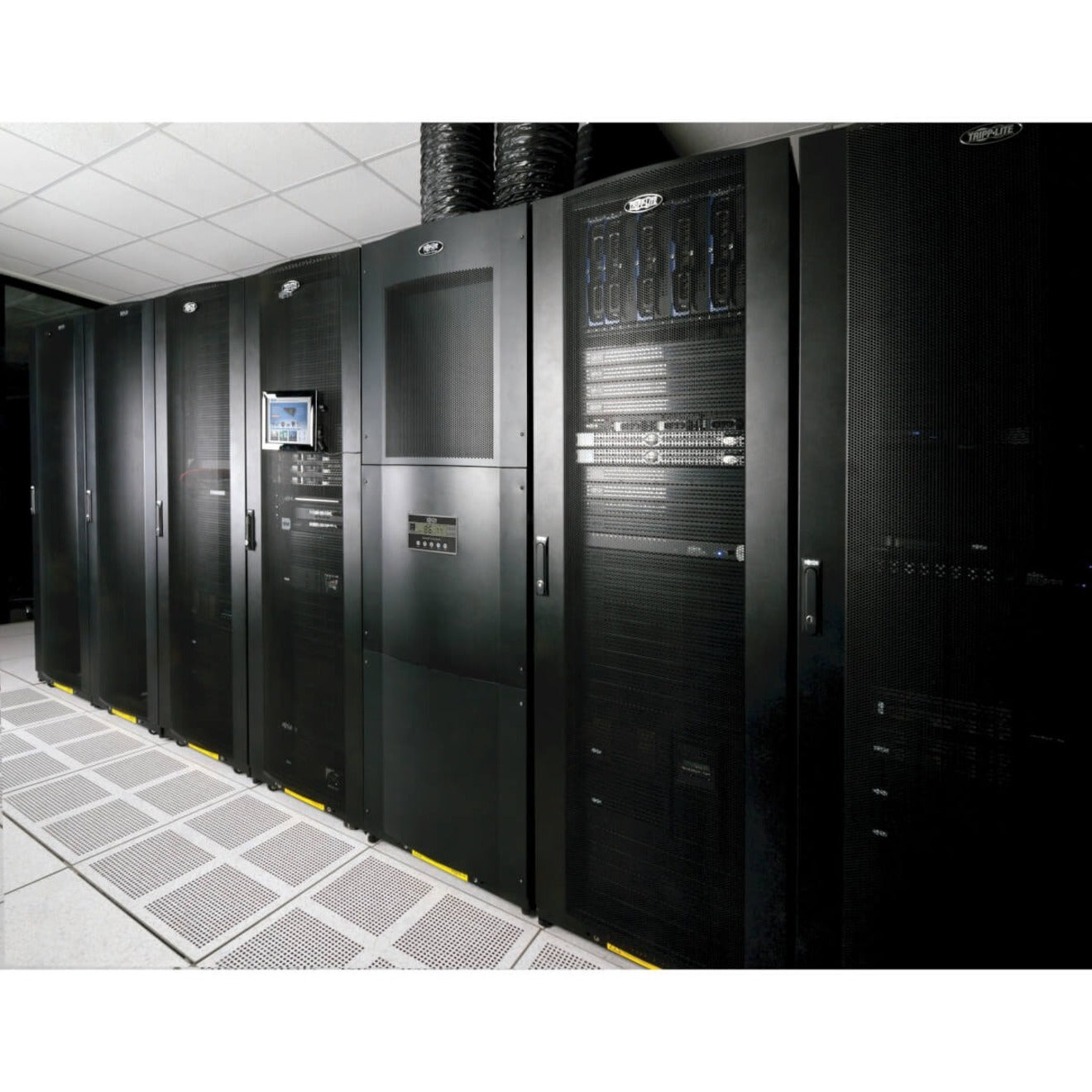 SRCOOL33K installed in data center environment-alternate-image5