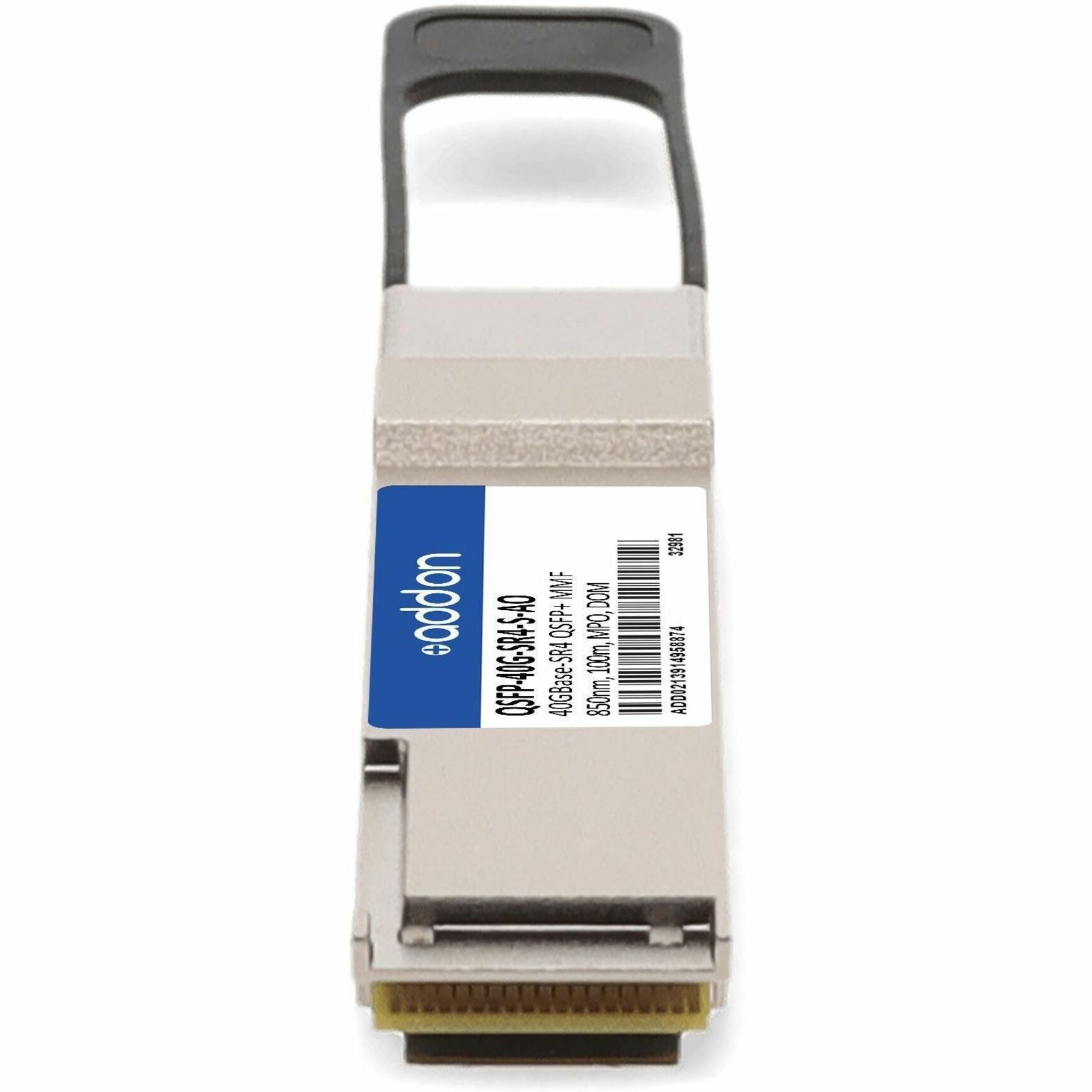 Close-up detail of QSFP+ module construction and quality features-alternate-image8