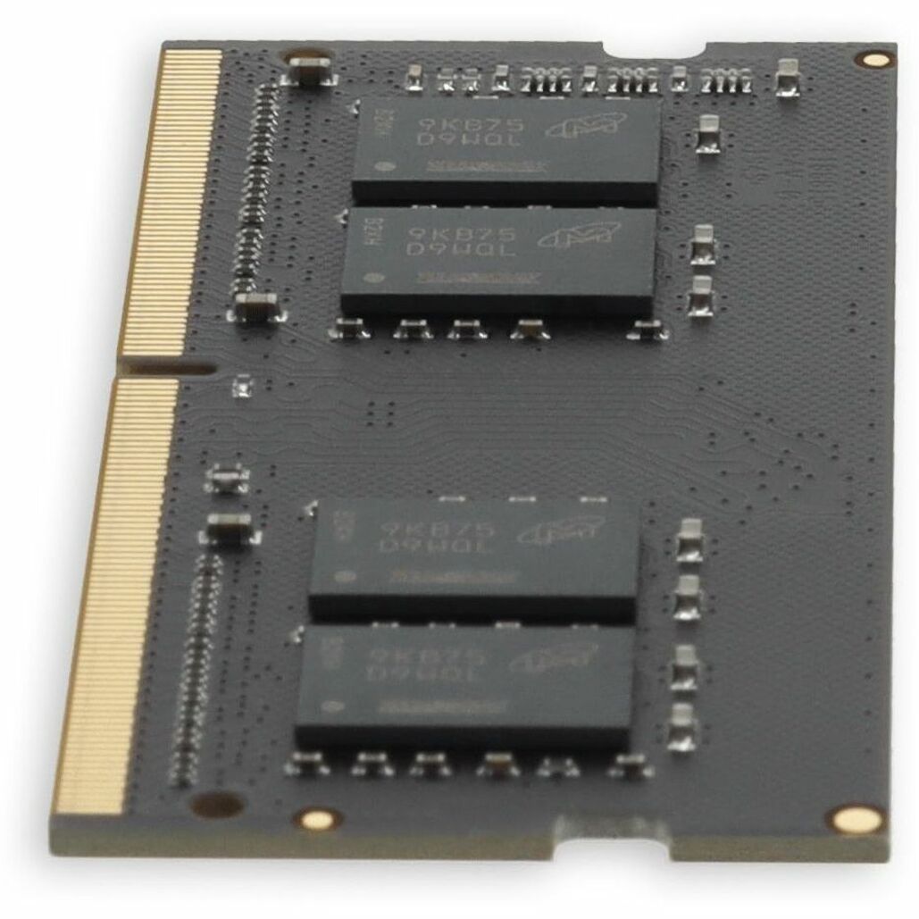 Close-up diagonal view of DDR4 SODIMM highlighting manufacturing quality-alternate-image8