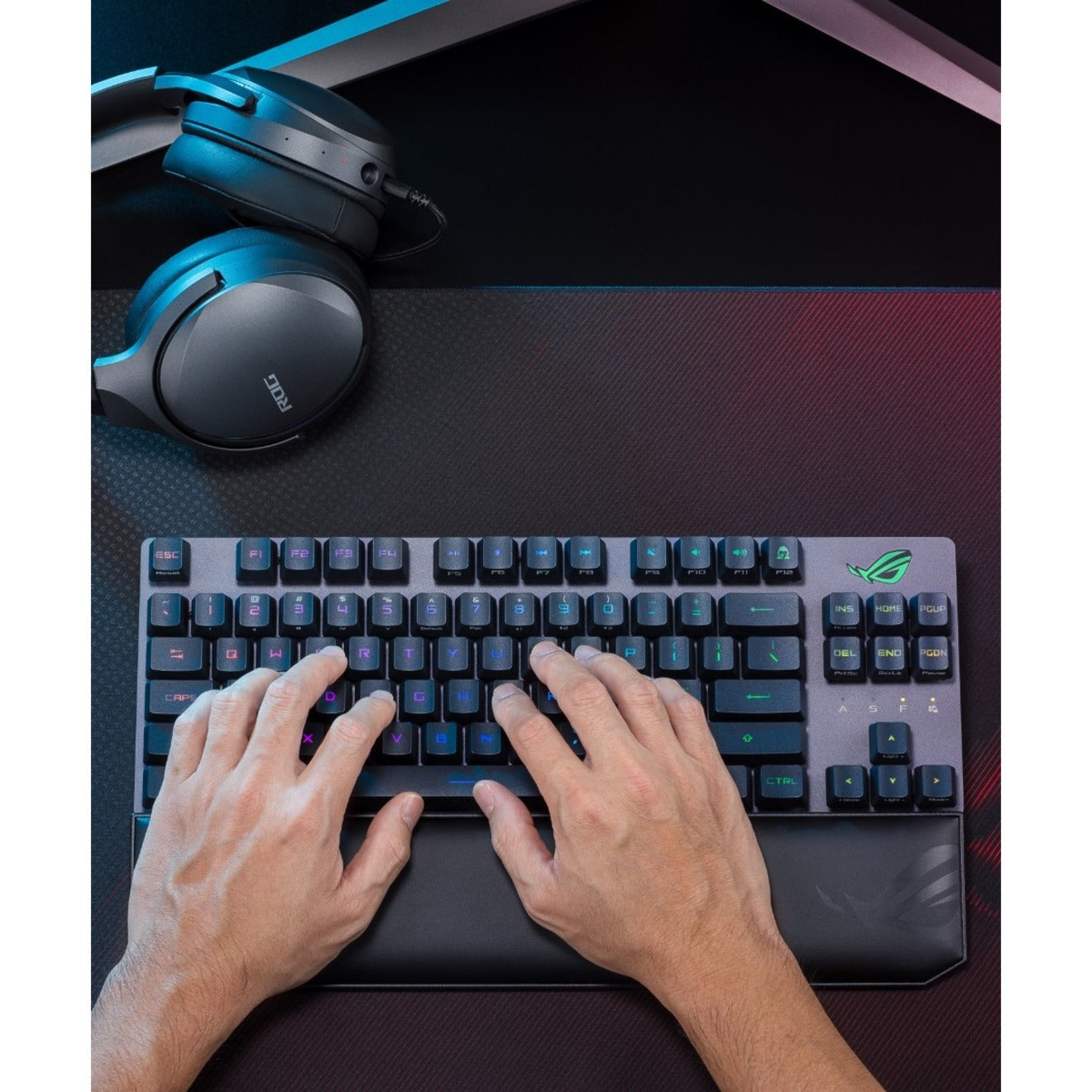 أجهزة ASUS ROG Strix Scope RX TKL اللاسلكية الفاخرة لوحة المفاتيح للألعاب