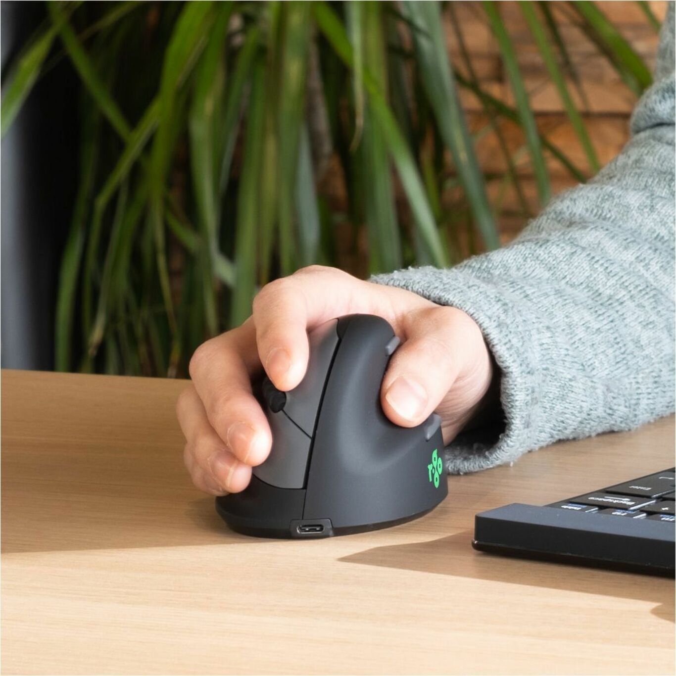 Hand using R-Go HE Break mouse on desk with LED indicator visible-alternate-image5