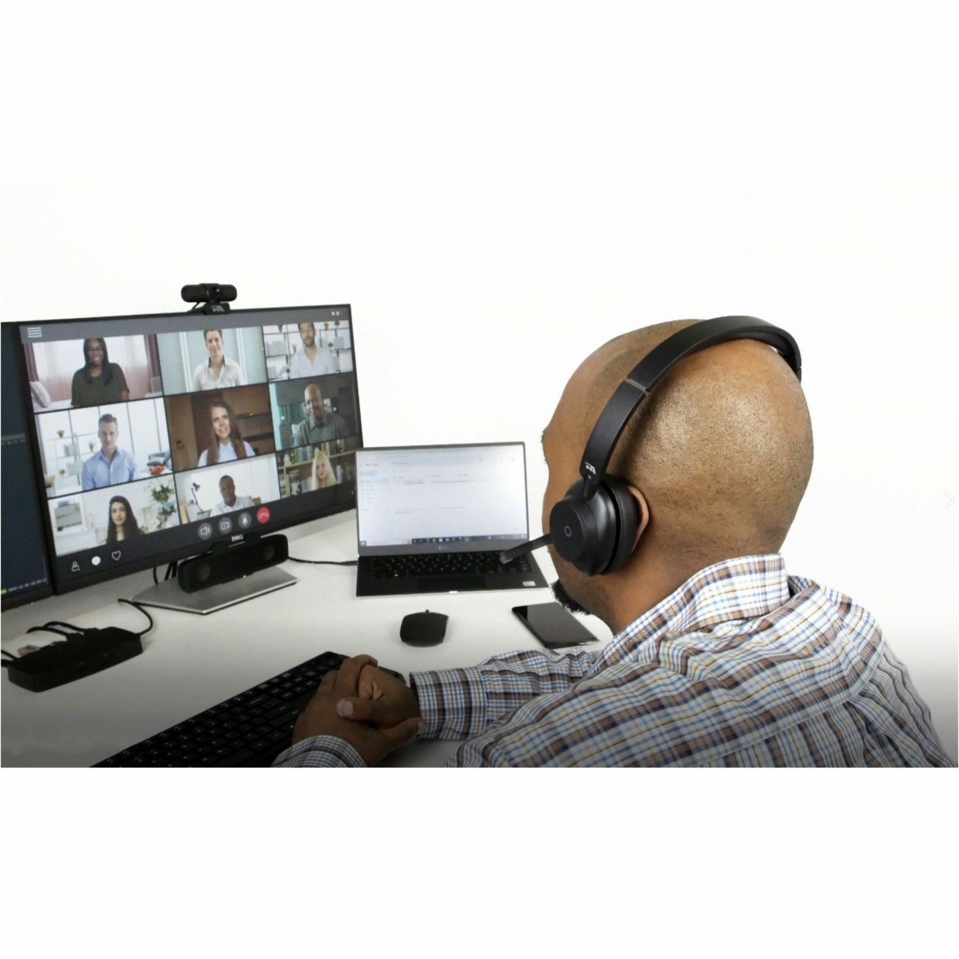 User participating in video conference wearing HS-1500BT headset with multiple participants on screen-alternate-image3