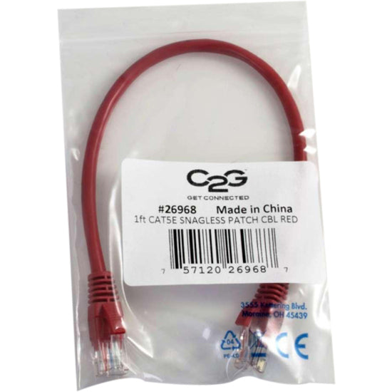 C2G Cat5e cable retail packaging showing product specifications and certifications