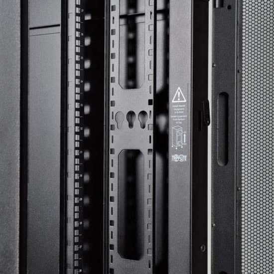 Tripp Lite SR42UBSD SmartRack Premium Enclosure Shallow Depth 42U Rack Cabinet  Tripp Lite SR42UBSD SmartRack Premium Cabinet Profondità Ridotta Armadio Rack 42U