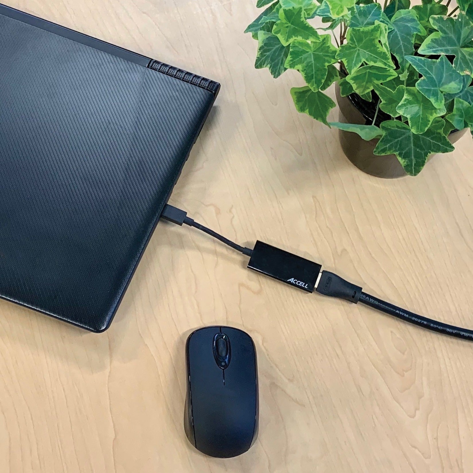 Accell U187B-005B USB-C til HDMI 2.0 Adapter Tilslut din USB-C enhed til HDMI-skærm