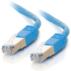 C2G 27246 สายเคเบิลอีเธอร์เน็ต Cat5e ที่มีการป้องกัน ขนาด 5 ฟุต - สายแพทช์เครือข่ายความเร็วสูง สีฟ้า