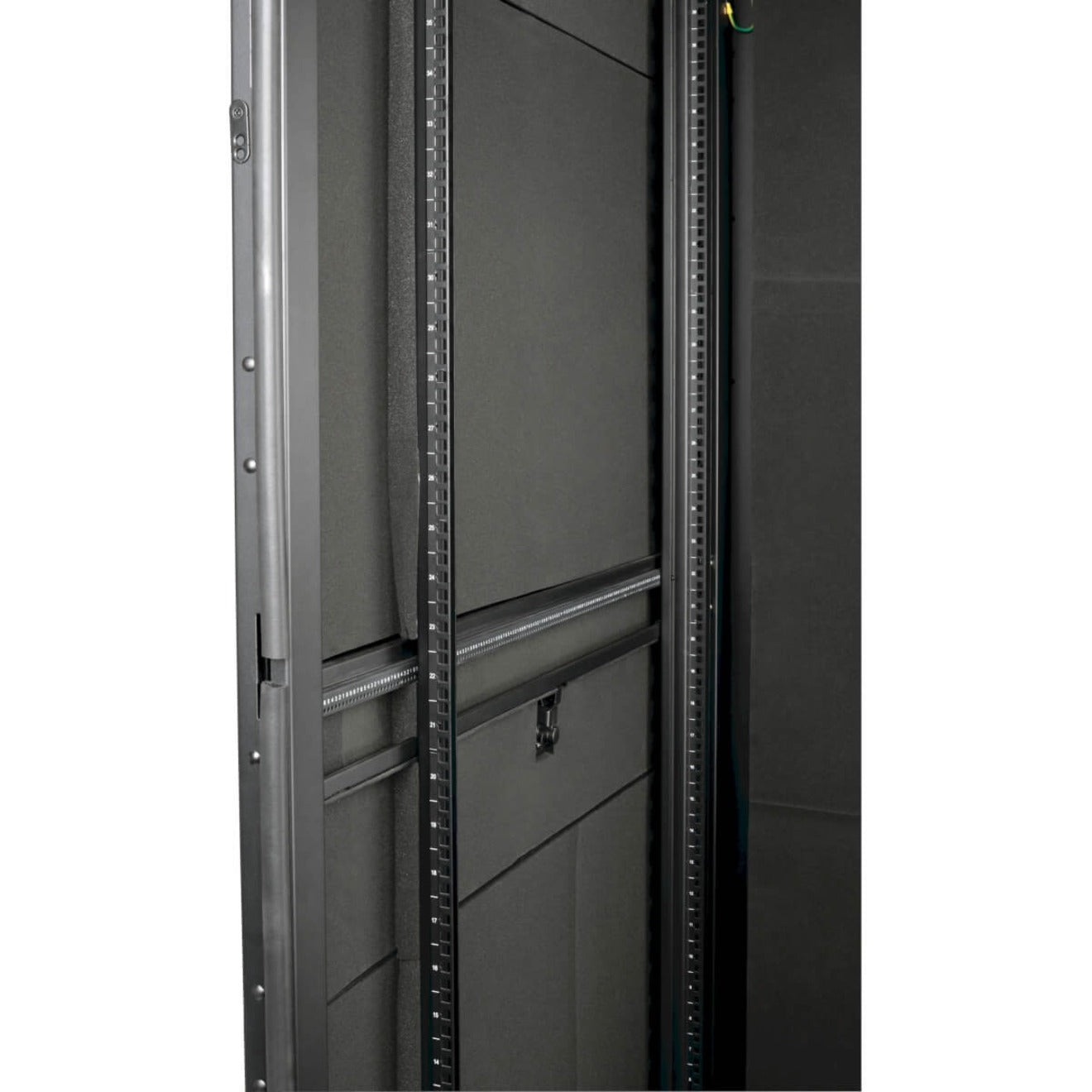 Tripp Lite SRQP42UB SmartRack 42U Quiet Server Rack Enclosure Cabinet 5 Year Warranty Floor Standing 2400 lb Static/Stationary Weight Capacity  트립 라이트 SRQP42UB 스마트랙 42U 조용한 서버 랙 케비닛 5년 보증 바닥 선반 2400 파운드 정적/정지 중량 용량