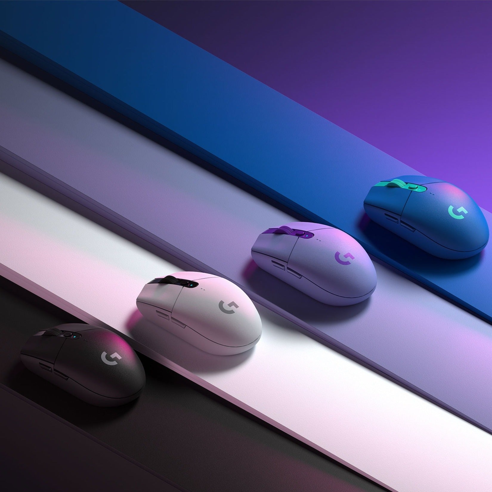 Multiple Logitech G305 mice in different colors arranged in a line-alternate-image9