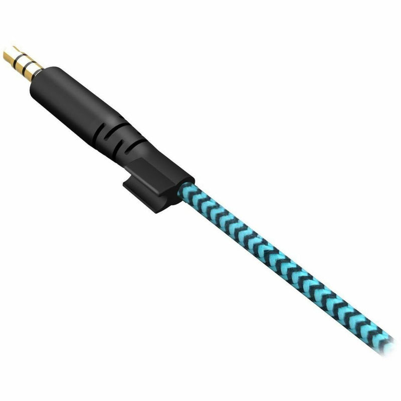 Detailed view of DropTech B1's braided cable and gold-plated 3.5mm connector