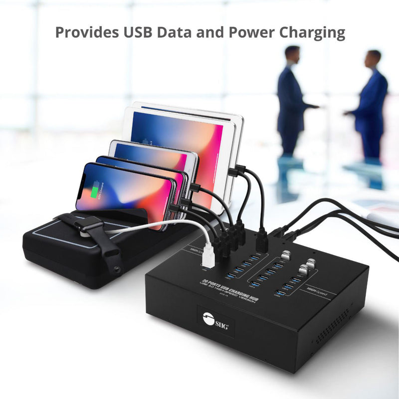 USB hub connected to multiple mobile devices showing charging and data sync capabilities