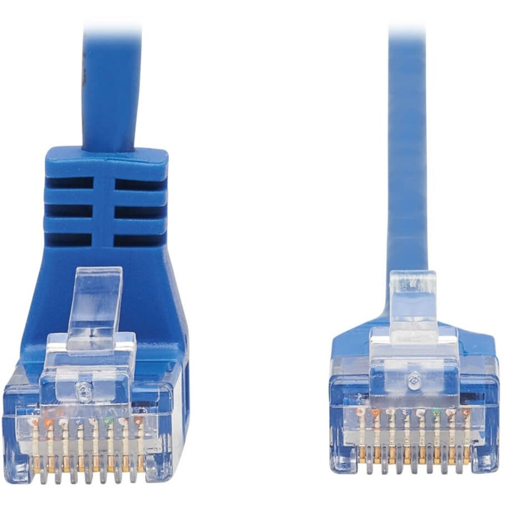 Câble réseau de raccordement Cat.6 UTP Tripp Lite N204-S01-BL-DN 1 pi résistant à la courbure résistant au stress moulé toronné connecteur à angle droit connecteur incliné vers le bas connecteur à angle de 90°.