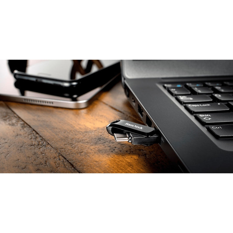 SanDisk Ultra Dual Drive Go connected to laptop USB port