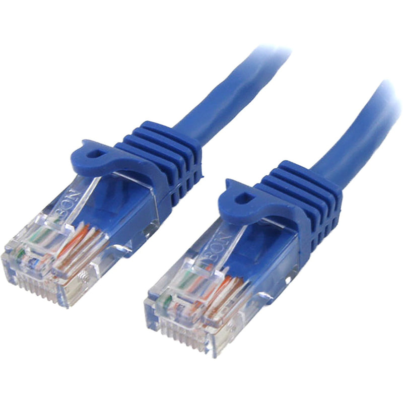 Close-up view of gold-plated RJ45 connectors with snagless blue boot on StarTech.com Cat5e ethernet cable