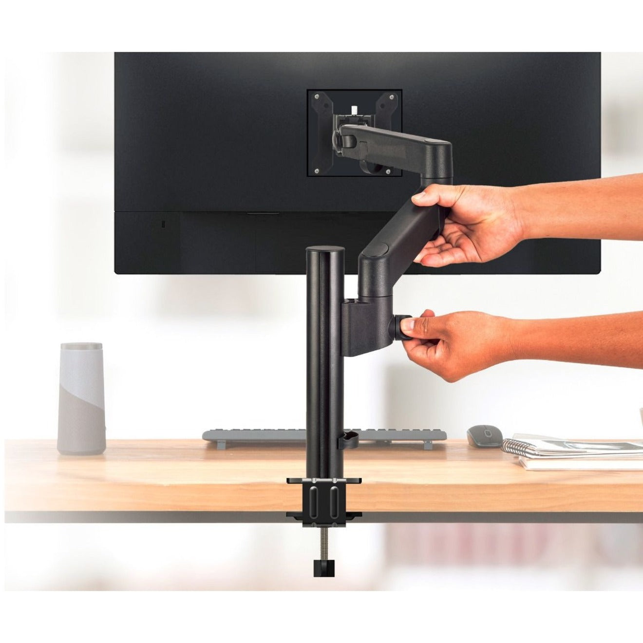 SIIG CE-MT3D11-S1 Support de bureau pour moniteur à bras articulé à angle multiple plusieurs angles de vue inclinaison rotation robuste