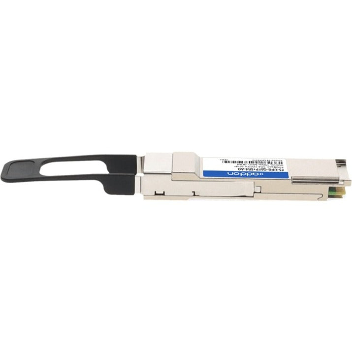 Close-up view of F5 Networks QSFP+ transceiver port interface and connection mechanism-alternate-image4