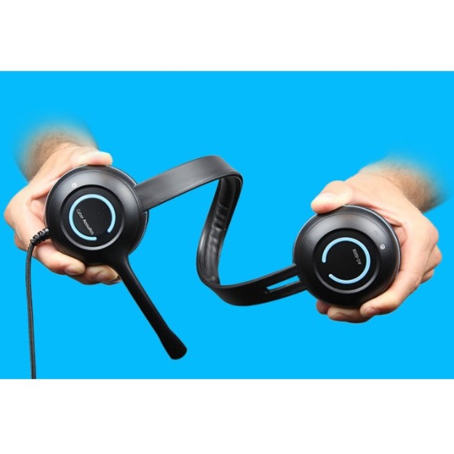 Demonstration of headset flexibility with hands showing bend range-alternate-image9