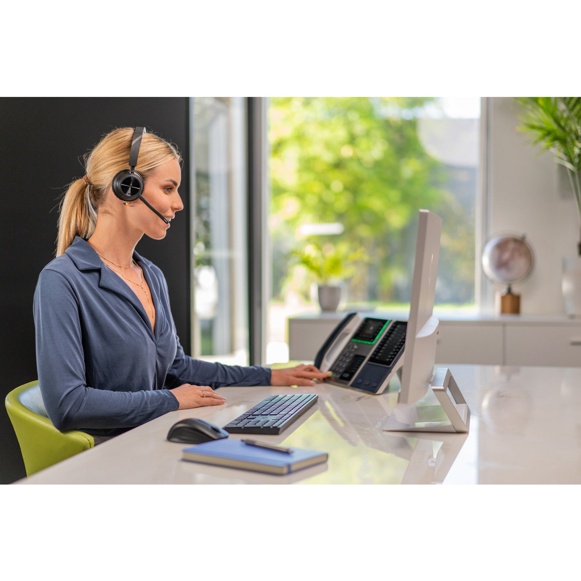 Poly 76U48AA Voyager 4310 USB-A Headset, Mono Sound, Noise Cancelling Microphone, Rechargeable Battery, Bluetooth 5.1