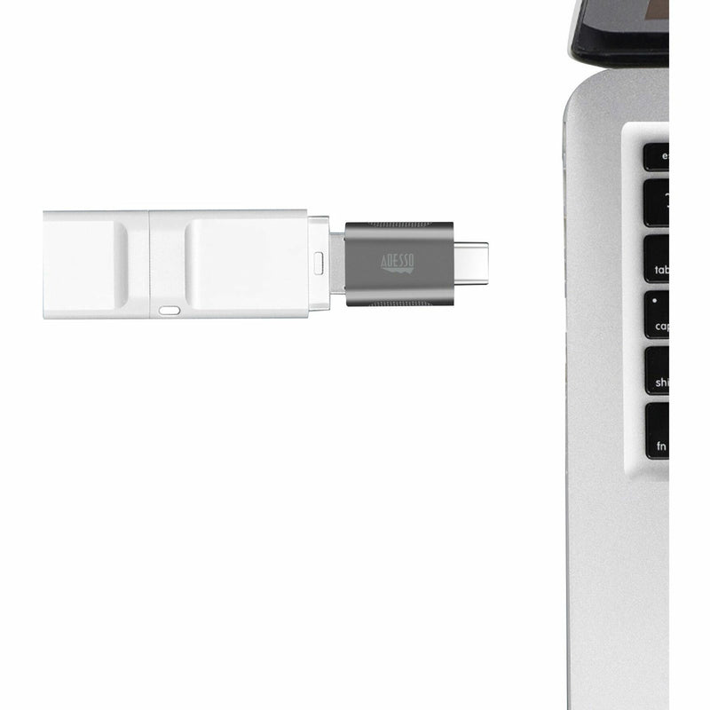 Adesso adapter connected to laptop USB-C port with USB device