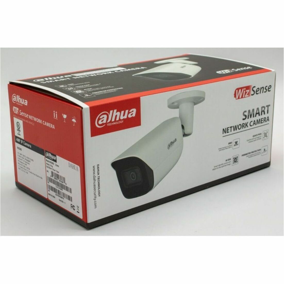 Dahua WizSense network camera retail packaging showing product features and specifications-alternate-image3