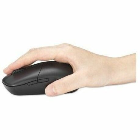 Hand demonstrating ergonomic grip on Kensington MY430 mouse